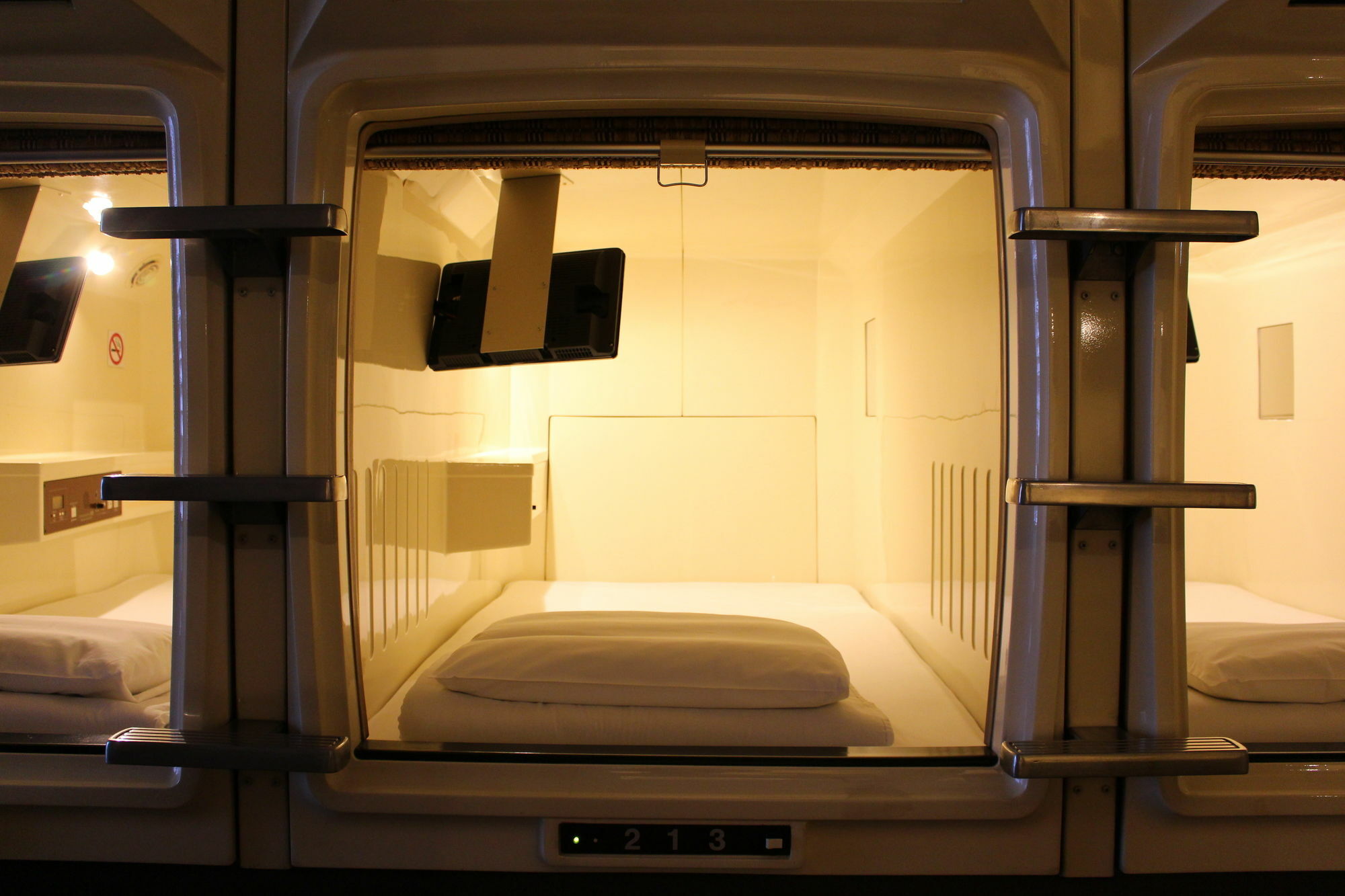 Sauna & Capsule Hotel Hokuo Tōkyō Extérieur photo